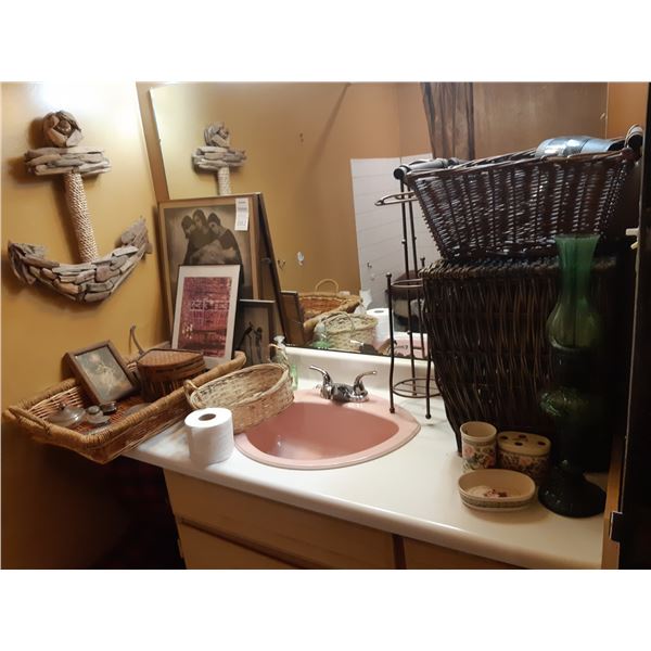 Silver Plated Vanity Set & Decor Cat A