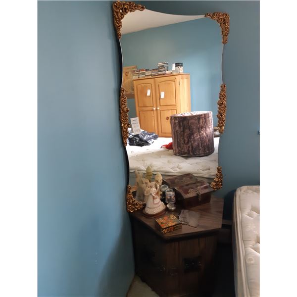 Mirror and Decor C