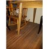 Image 9 : Dining Table & Chairs Cat C