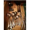 Image 2 : Kitchen Utensils & Décor