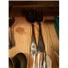 Image 6 : Kitchen Utensils & Décor