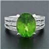 Image 2 : 18K White Gold 4.74 ctw Oval Peridot Solitaire & Diamond Double Split Shank Ring