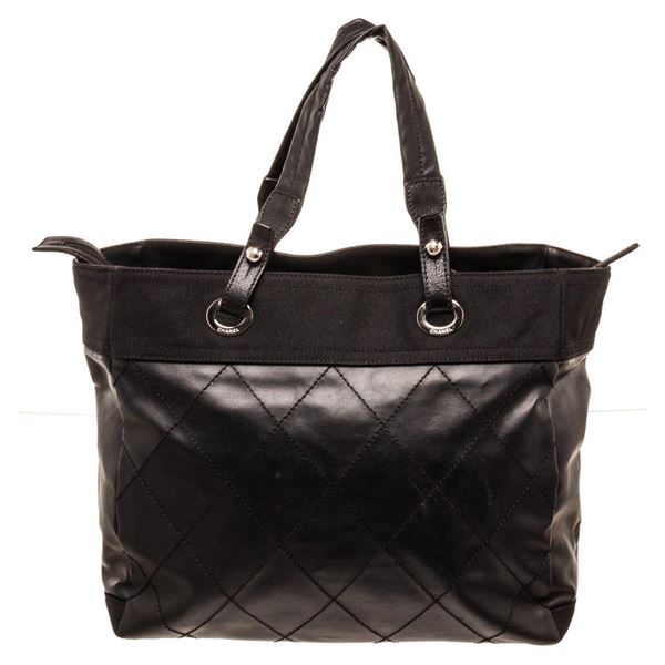 Chanel Black Leather Biarritz Shoulder Bag