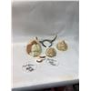 Image 9 : STRETCH ALIEN PUPPETEER PARTS from the "Twilight Zone" - Stretch Alien Puppeteer Parts - Holding For