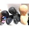 Image 1 : Group of 3 generic display head pieces - Foam w/ silicone on top