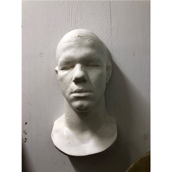 "Taylor Lautner" - Face Cast