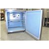 Image 4 : 27" DELFIELD S/S SINGLE DOOR UNDERCOUNTER COOLER *TESTED & WORKING