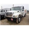 Image 1 : 2007 INTERNATIONAL 7400 Fuel / Lube Truck