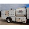Image 6 : 2004 INTERNATIONAL 4300 Fuel / Lube Truck