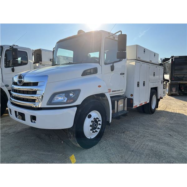 2016 HINO 268AV Service / Mechanic Truck