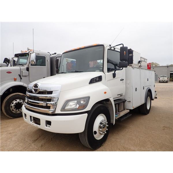 2016 HINO 268AV Service / Mechanic Truck