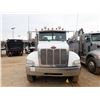 Image 2 : 2008 PETERBILT 335 Service / Mechanic Truck