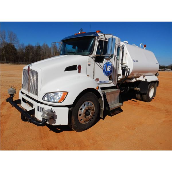 2019 KENWORTH T370 Water Truck