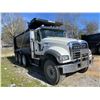 Image 2 : 2021 MACK GR64F Dump Truck