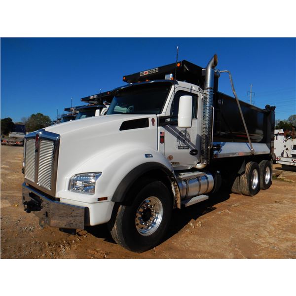 2022 KENWORTH T880 Dump Truck