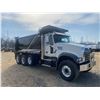 Image 8 : 2021 MACK GR64F Dump Truck