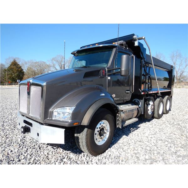 2021 KENWORTH T880 Dump Truck