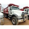 Image 3 : 2021 MACK GR64F Dump Truck