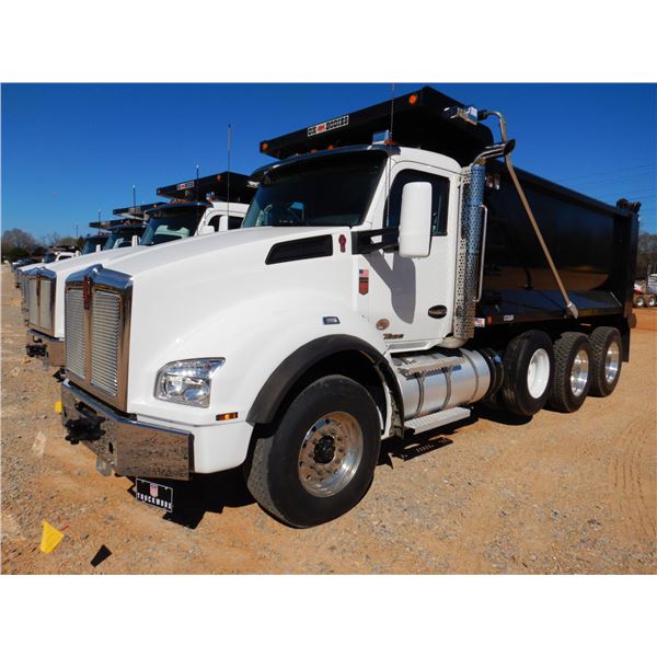 2021 KENWORTH T880 Dump Truck