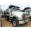 Image 3 : 2021 MACK GR64F Dump Truck