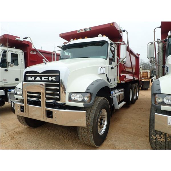 2021 MACK GR64F Dump Truck