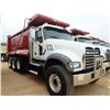 Image 3 : 2021 MACK GR64F Dump Truck