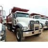 Image 3 : 2021 MACK GR64F Dump Truck