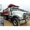 Image 3 : 2021 MACK GR64F Dump Truck