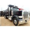 Image 3 : 2022 PETERBILT 389 Dump Truck