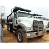 Image 3 : 2020 MACK GR64F Dump Truck