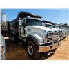 Image 4 : 2017 MACK GU713 Dump Truck