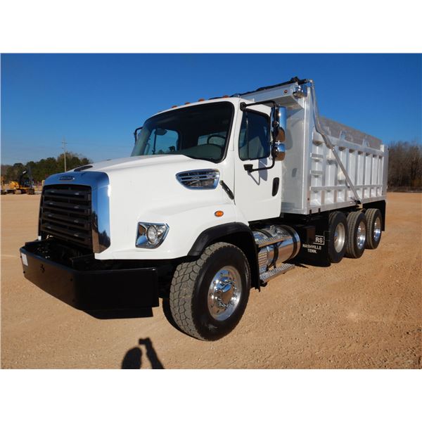 2020 FREIGHTLINER 114SD Dump Truck