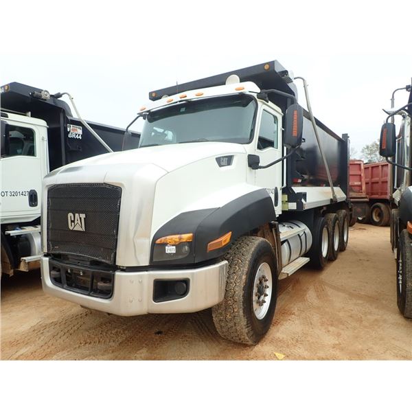 2016 CAT CT660 Dump Truck