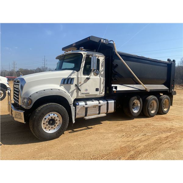 2011 MACK GU713 Dump Truck