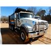 Image 4 : 2015 MACK GU713 Dump Truck