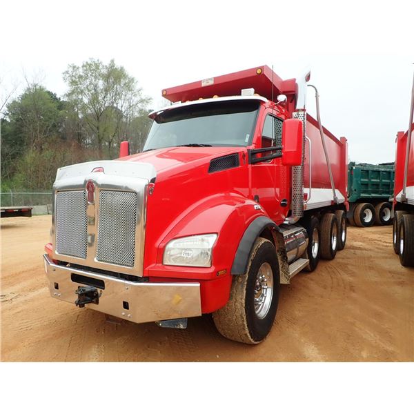 2015 KENWORTH T880 Dump Truck