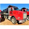 Image 3 : 2013 KENWORTH T800 Dump Truck