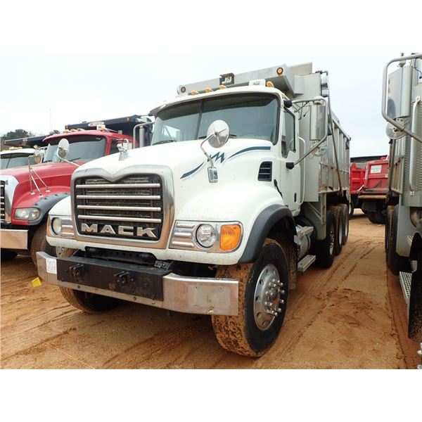 2007 MACK CV713 Dump Truck