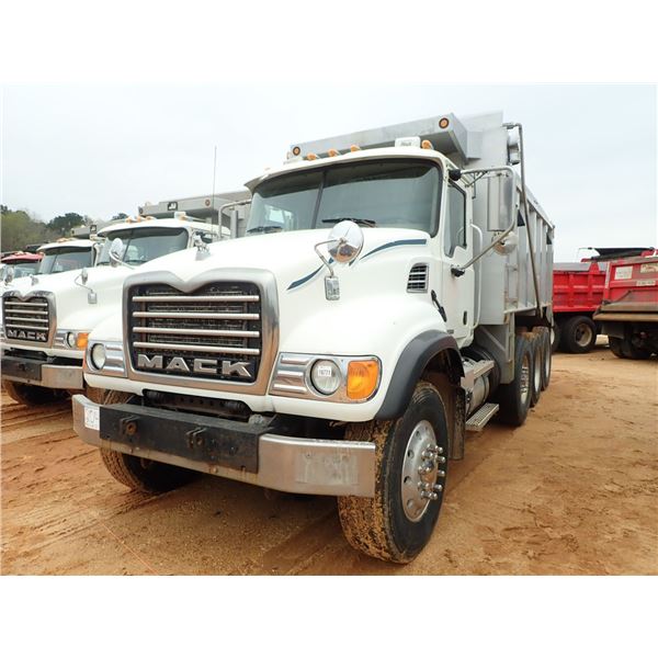2007 MACK CV713 Dump Truck