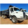 Image 3 : 2007 VOLVO VHD Dump Truck