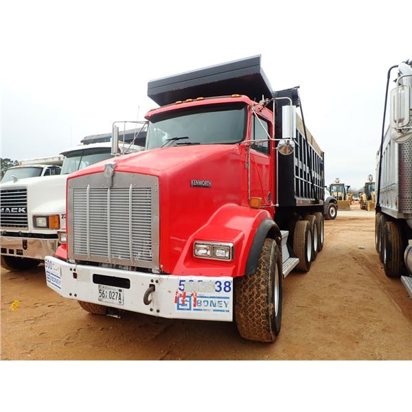 1999 KENWORTH T800 Dump Truck