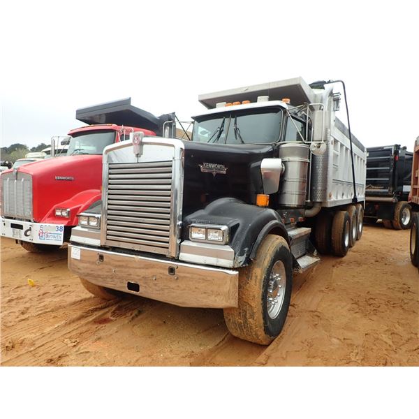 2000 KENWORTH W900L Dump Truck