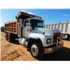 Image 4 : 2000 MACK RDS688S Dump Truck