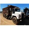 Image 4 : 1977 MACK DM685 Dump Truck
