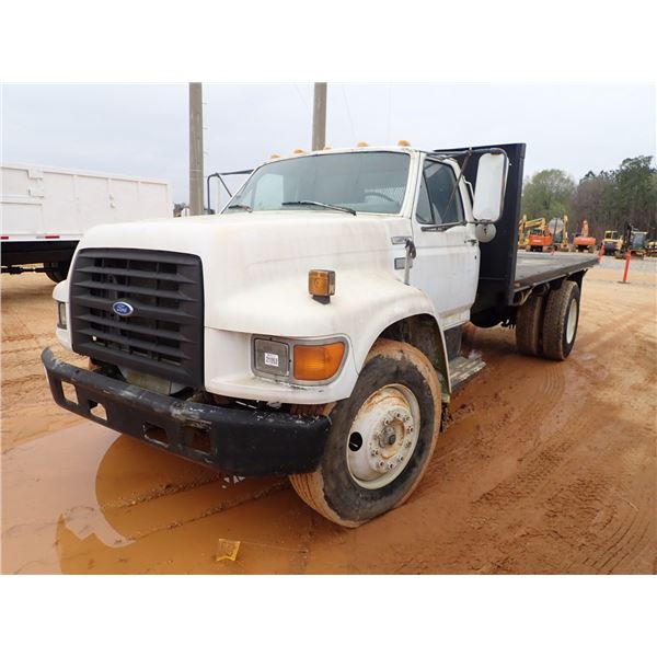 1995 FORD F700 Dump Truck