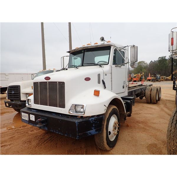 2001 PETERBILT 330 Cab and Chassis Truck