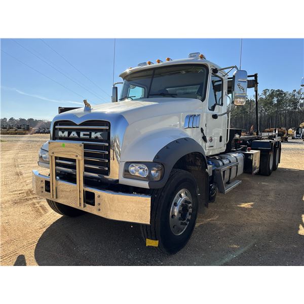 2020 MACK GR64F Roll Off Truck