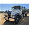 Image 1 : 2020 MACK GR64F Roll Off Truck