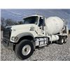 Image 1 : 2015 MACK GU713 Concrete Mixer / Pump Truck
