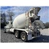 Image 2 : 2015 MACK GU713 Concrete Mixer / Pump Truck